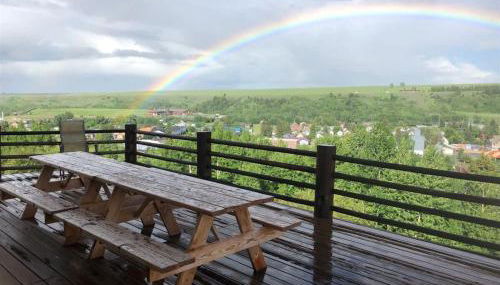 Spruce Lodge - Photo 4