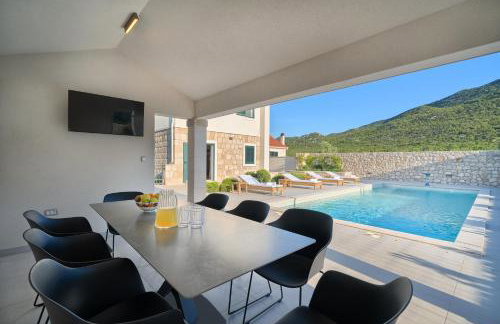 Villa Lovorika - Padel, Cageball, Basketball & Heated Pool - Foto 9