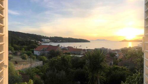 SECRET PARADISE-Holiday home with hot tub and BBQ - Foto 3