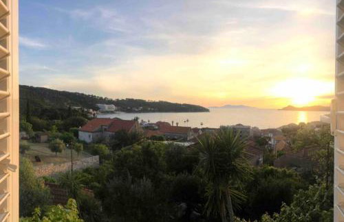 SECRET PARADISE-Holiday home with hot tub and BBQ - Photo 3