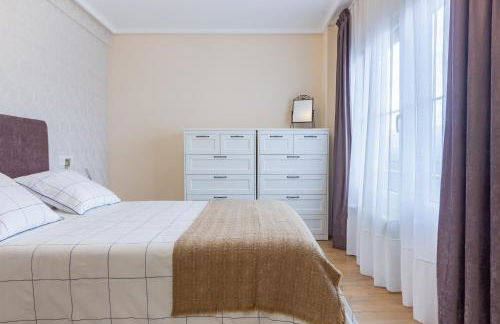 AH Full&Roomy Auditorio de Oviedo VUT6502AS - Foto 28