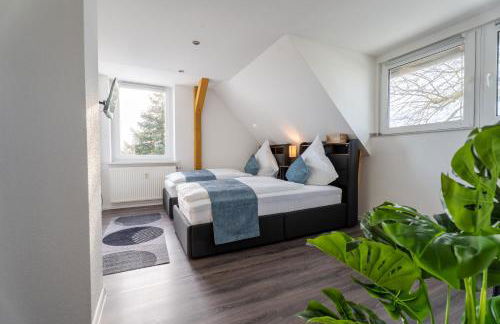 Moderne Doppelhaushälfte mit Garten & Terrasse I Free Wifi I Free Parking - Foto 7