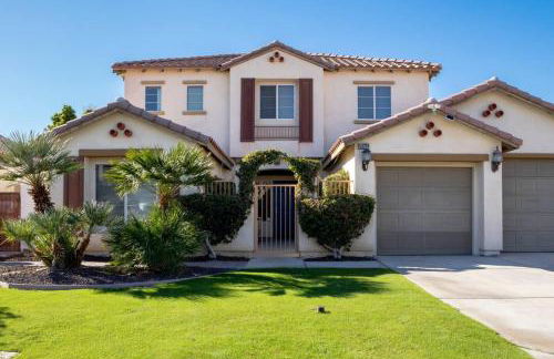 The Desert Jewel Pool Spa And Coachella Retreat - Photo 4