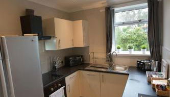 Sighthill 3 Bedrooms with Private Garden - Photo 5