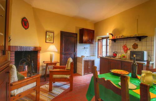 Farmhouse With Stables, Horses and the Ability to Make Horseback Riding - Photo 160