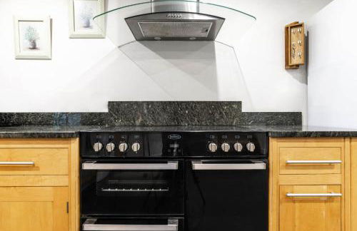 Riverside Cottage with wood fired hot tub in Cairngorms - Foto 9