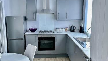 Beautifully Spacious 3 Bed Home - Foto 4