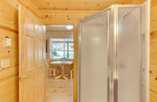 Pets Welcome Cozy Cabin with Deck in Deadwood! - Foto 14