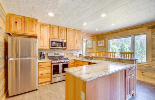 Contact Mountain Hideaway with Views and Porches! - Foto 10