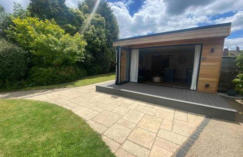 brand new cozy cabin with parking - Foto 3