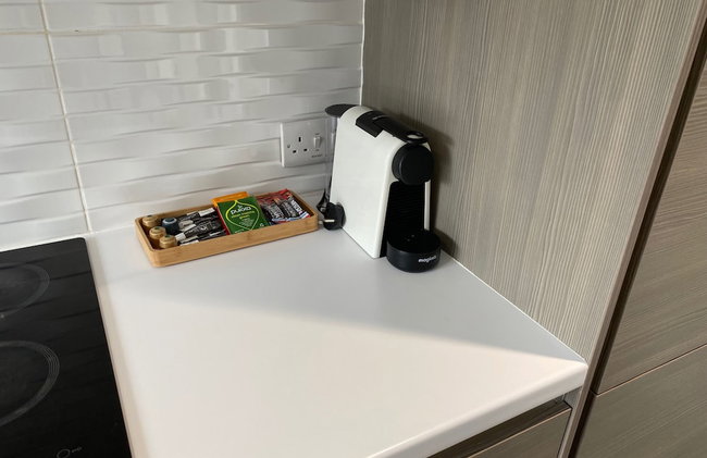 1 bed - Sleeps3 - Free Parking - 5 min to Centre - Foto 12