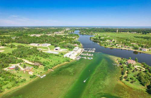 Riverfront Cheboygan Home with Dock about 4 Mi to Town! - Photo 37