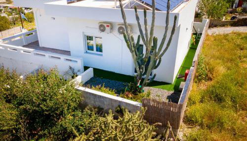 Cactus Guesthouse, Κίνι Συρος - Foto 3, Garden view