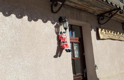 appartement gentiane 4personnes dans gite "la maison d'augustin" classé 3 étoiles,la tour,73530 st jean d'arves - Foto 64