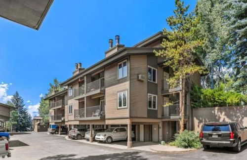 Mountainside Cozy Walk to Gondola Hot Tub Condo - Foto 14