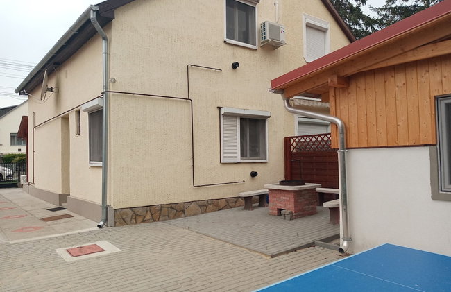 A Whole Holiday House With a Garden in Fonyód for 2-10 Persons - Foto 18