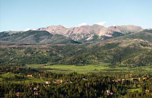 New Luxe Condo - Hot Tub - Minutes to WP! - Fraser - Foto 46