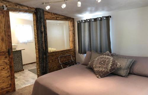 Our Little Patch of Heaven Cottage East Zion - Photo 2