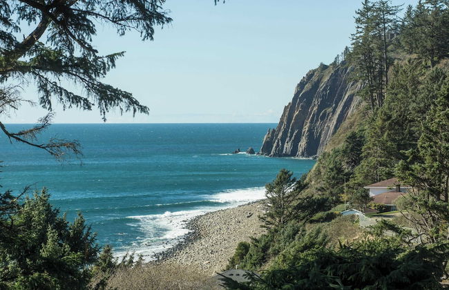 The Purcell House by Avantstay Surrounded in Lush Greenery w/ Large Yard & Ocean Views - Foto 29