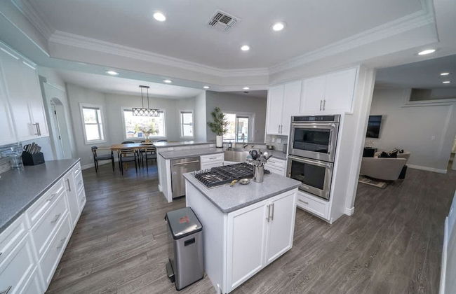 Lavish Lake Havasu Villa Pool Fire Pit an Views - Foto 4