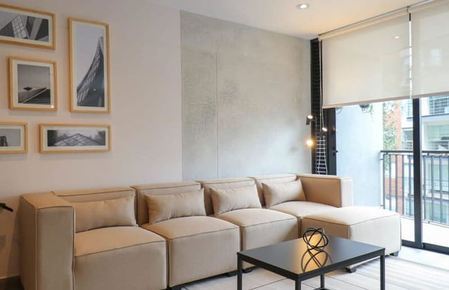 w Unique 2BR With Balcony in Miraflores - Photo 1