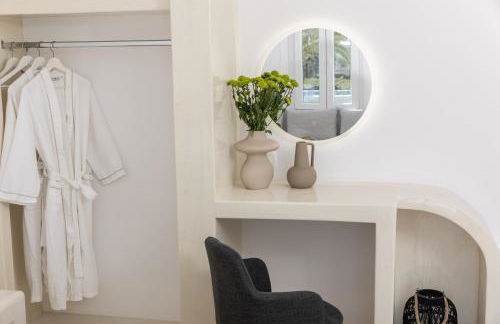 Theophrasti Suites - Photo 25