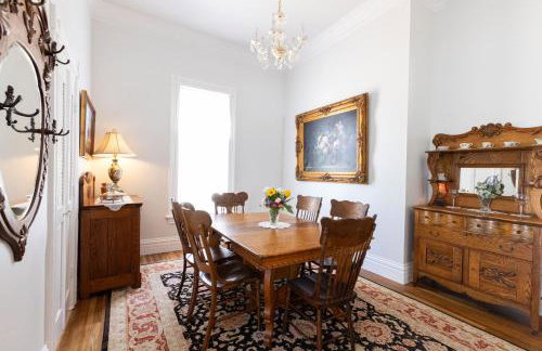 The Queen On Main - Foto 20