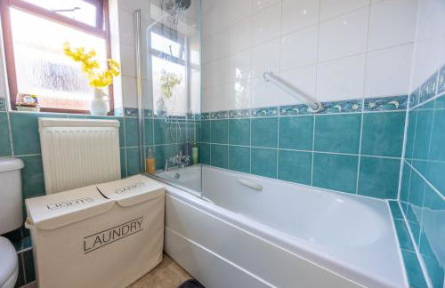 Chic and Cozy, 3 Min from Kingsholm, Parking Incl - Foto 20