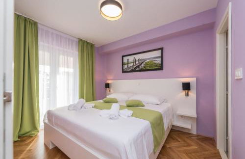 Villa Zdenka with heated pool - Photo 23