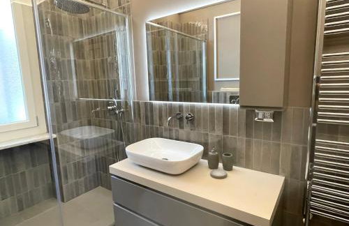 Two bedroom apartment with private parking - Photo 12