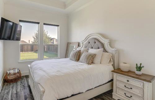 Luxe Retreat w/ Patio & Fenced Yard in Waxahachie! - Foto 28