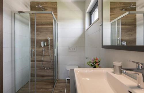 Holiday Home Villa EmMa mit 5 Schlafzimmern und beheiztem Pool by Interhome - Foto 32