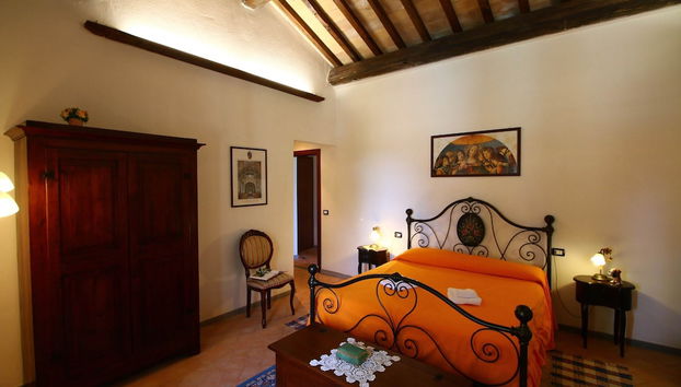 Farmhouse With Pool in an Area With History, Nature and art - Foto 3, Habitación