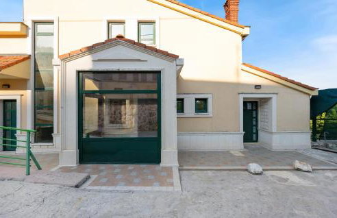 Awesome Home In Mirlovic Polje - Foto 16