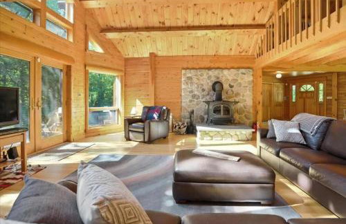 Lakefront Log Home on Huge Lake in Private Cove - Foto 50