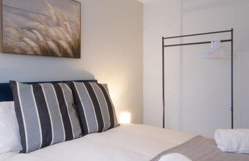 Modern and Stylish Home away from Home - Foto 10