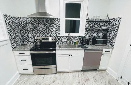 Renovated 1 Bedroom in Forest Hills - A - Foto 7