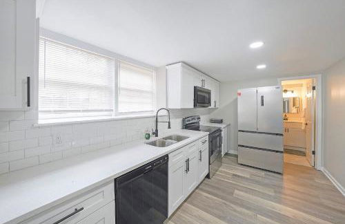 Kennesaw Komfort Home for 8 - Foto 25