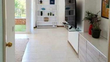 Apartamento recién reformado con piscina y AC - Foto 5