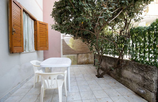 Furnished Open-space Apartment Near the sea and Commercial Points - Foto 8