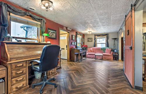 Pet-Friendly Bartlett Farmhouse with Deck! - Foto 11