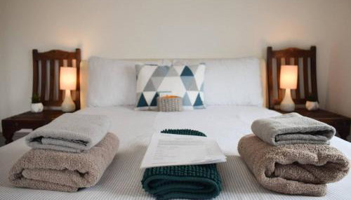 Large 2 Bed in Twickenham High Street - Foto 1, towels