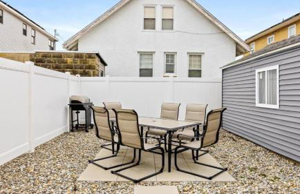 Modern Beach Retreat Sleeps 8 - Big Yard & BBQ - Foto 8