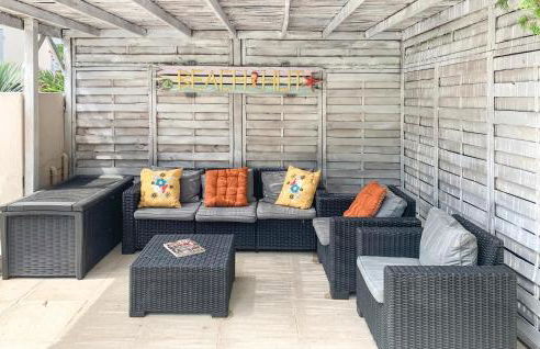 Beautiful Home In Thézan-Lès-Béziers - Foto 12