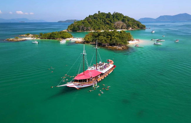 Passeio de barco pelas praias de Angra dos Reis - Foto 4