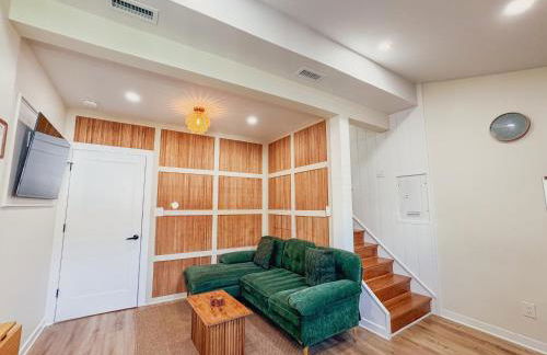 Stylish 2 BR 1 BA Apartment - Steps to the Ocean - Hidden Gem - Foto 2