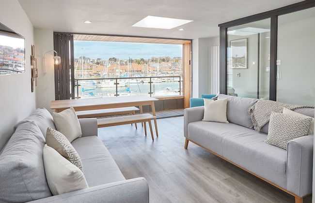 Host Stay Coastal Townhouse - Foto 1