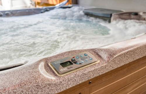 HOT TUB Firepit Pool Table Patio Cozy Downtown Denver - Foto 69