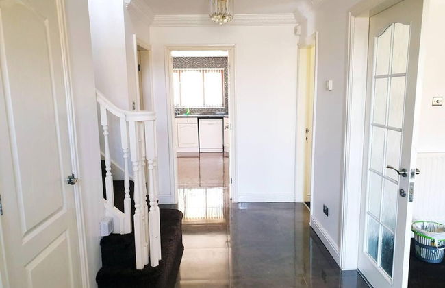 Lovely 4-bed , 3 Bath Villa in Bolton, Manchester - Foto 31