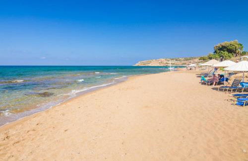 7 bedroom villa with pool, 700m from the beach! - Foto 60